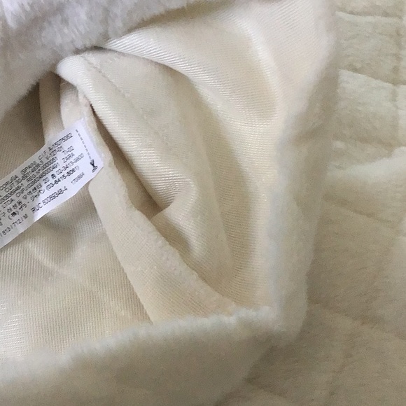 Zara Faux Fur Sweater - Picture 11 of 16